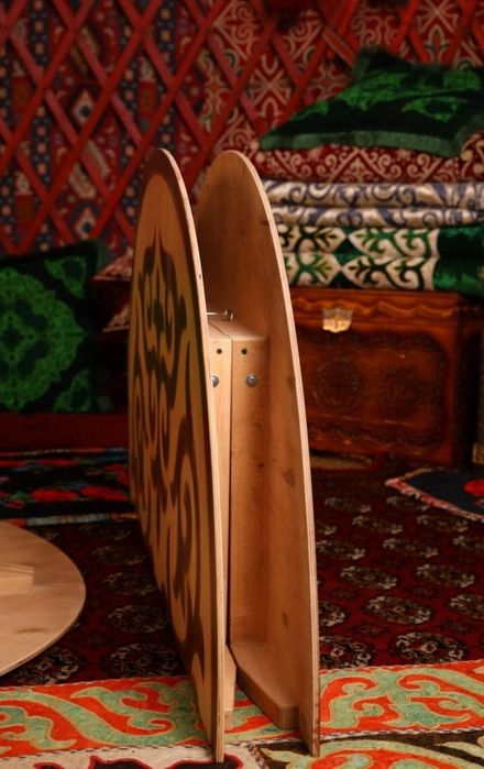 Стол национальный