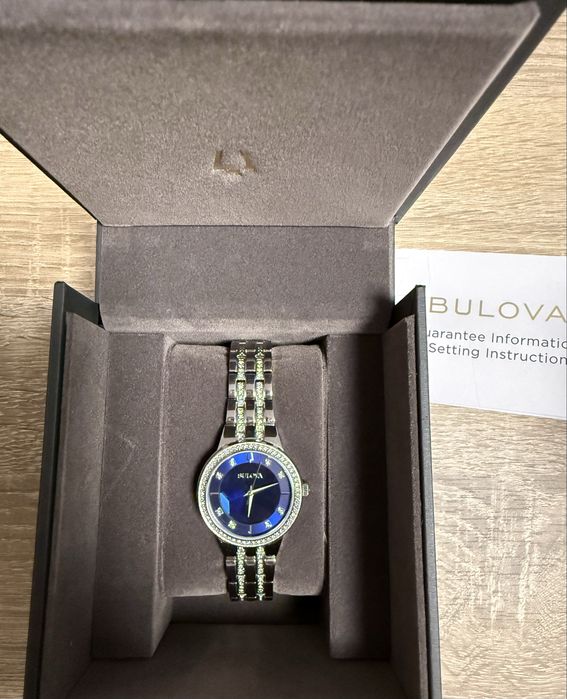 Дамски часовник Bulova Phantom Crystal 96L276