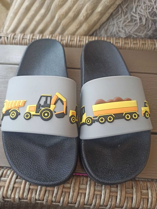 Детски джапанки на българска фирма