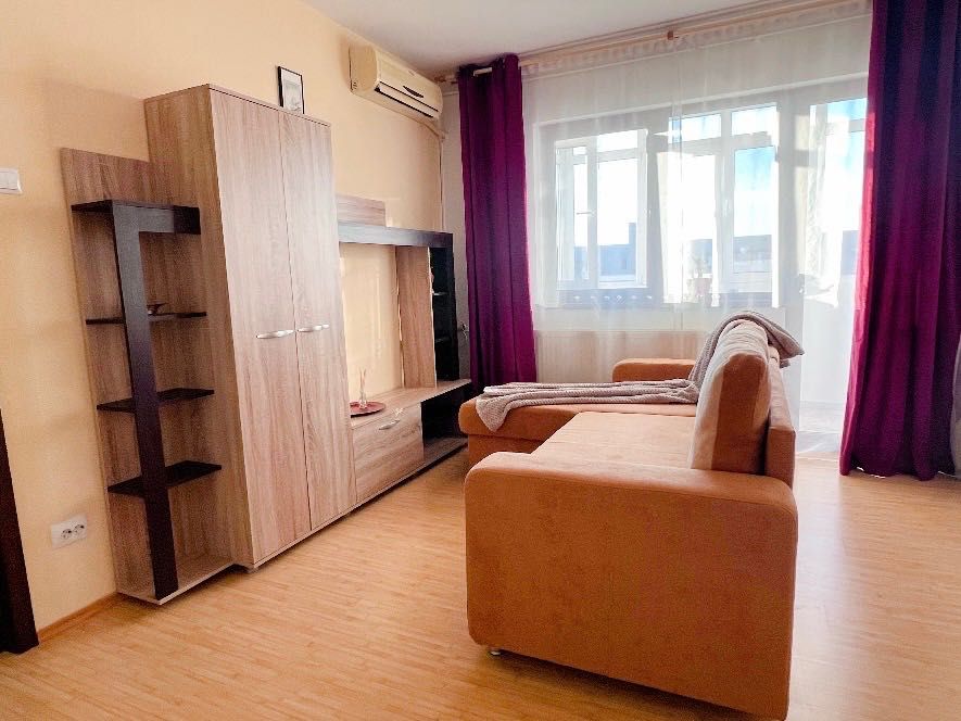 OCAZIE! Garsonieră spațioasă 42 mp,, decomandată și renovată recent, intersecția Titan, 2 min. metrou Titan și 2 min. parcul IOR. Direct proprietar.