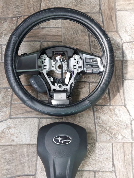 Руль на  Subaru BR 2014год .