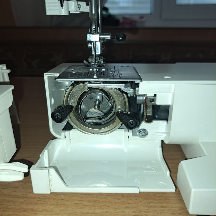 Швейная машинка Janome