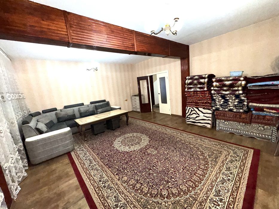 Продается 4 комнатная квартира. Мирзо Улугбекский район. Ахмад Югнакий