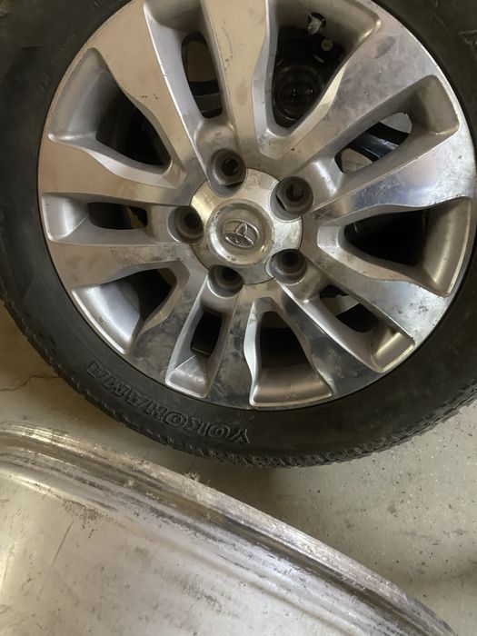 Диски на Toyota с резиной