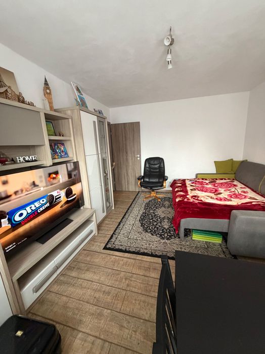 Apartament 3 camere, etaj 2