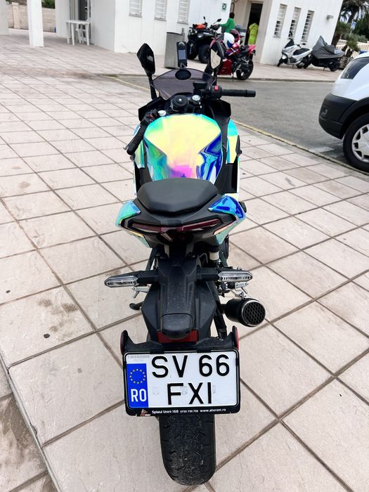 Kawasaki Ninja 500 SE 2025