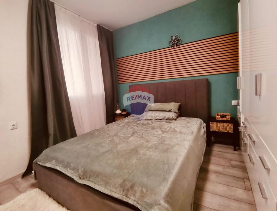 Градска къща с паркомясто за продажба, Колхозен пазар, гр. Варна, Я.И.