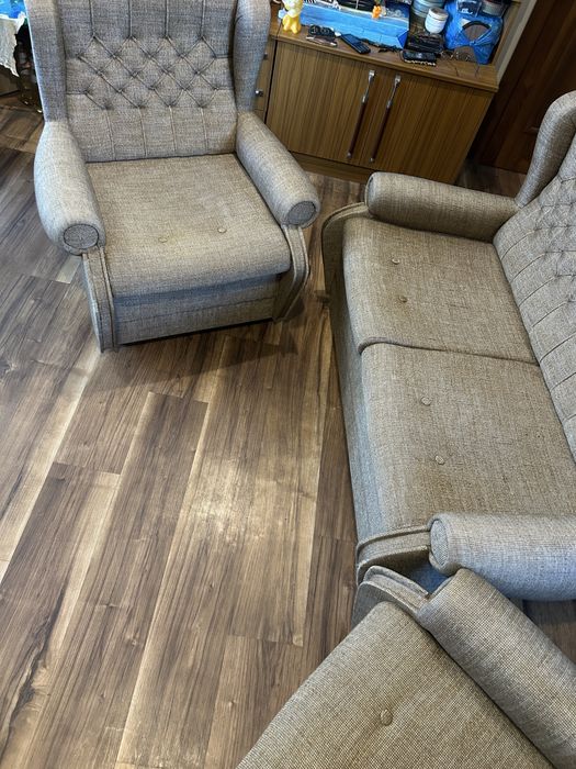 Холова гарнитура , диван