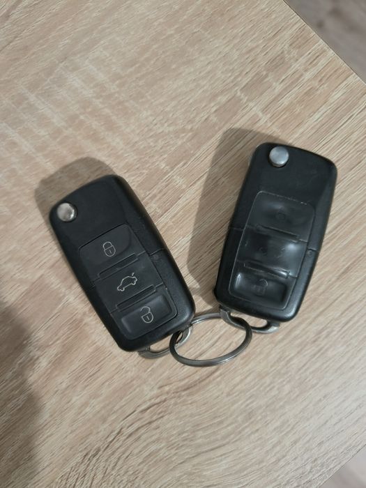 Vând set de doua key Volkswagen touran