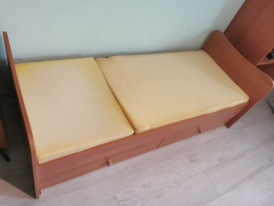 Lorelli-patut si birou