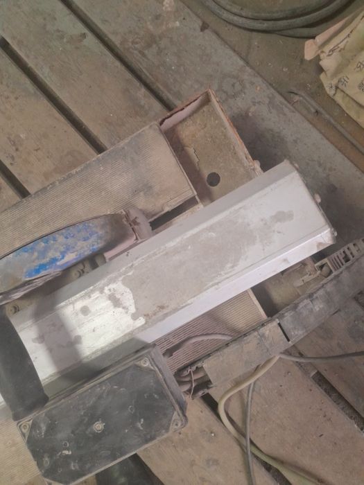 Кафелерезка,,,с в