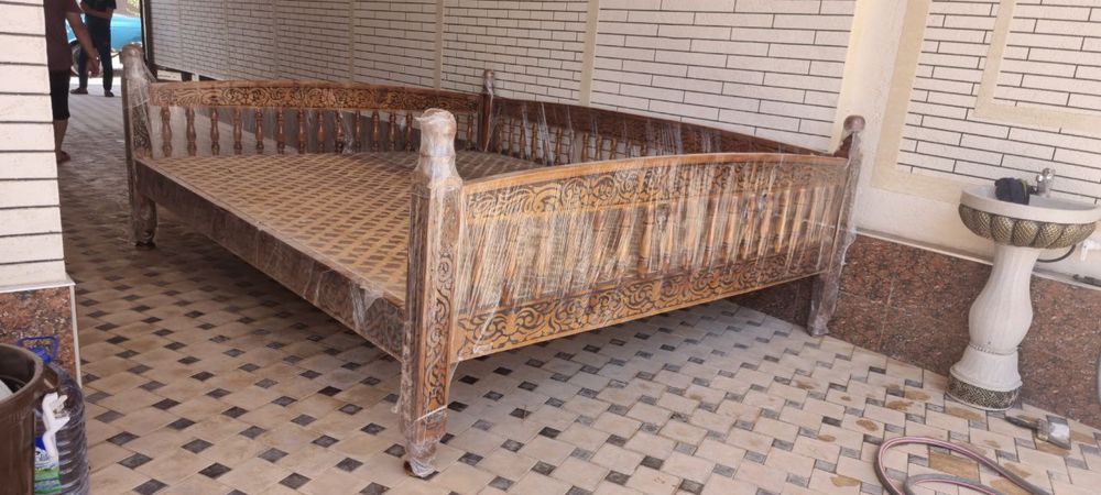 Tapchan suri kravat hamyonbop narxda