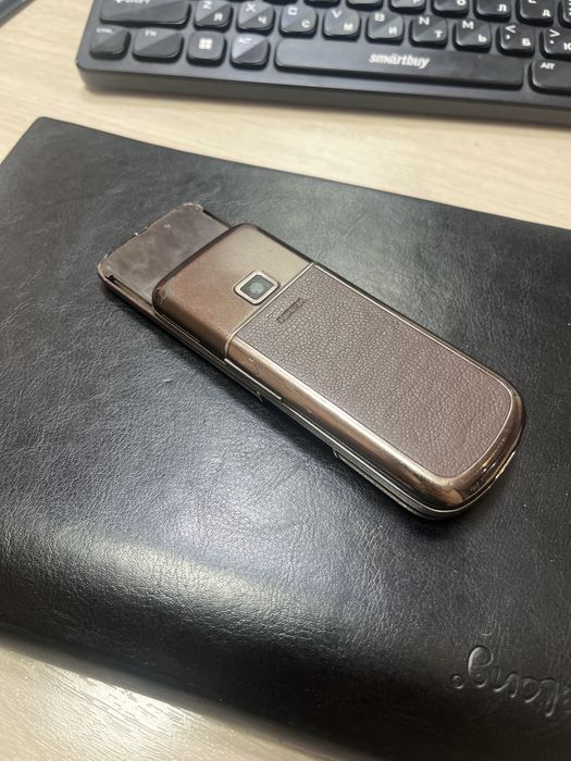 Продаю Nokia 8800 art