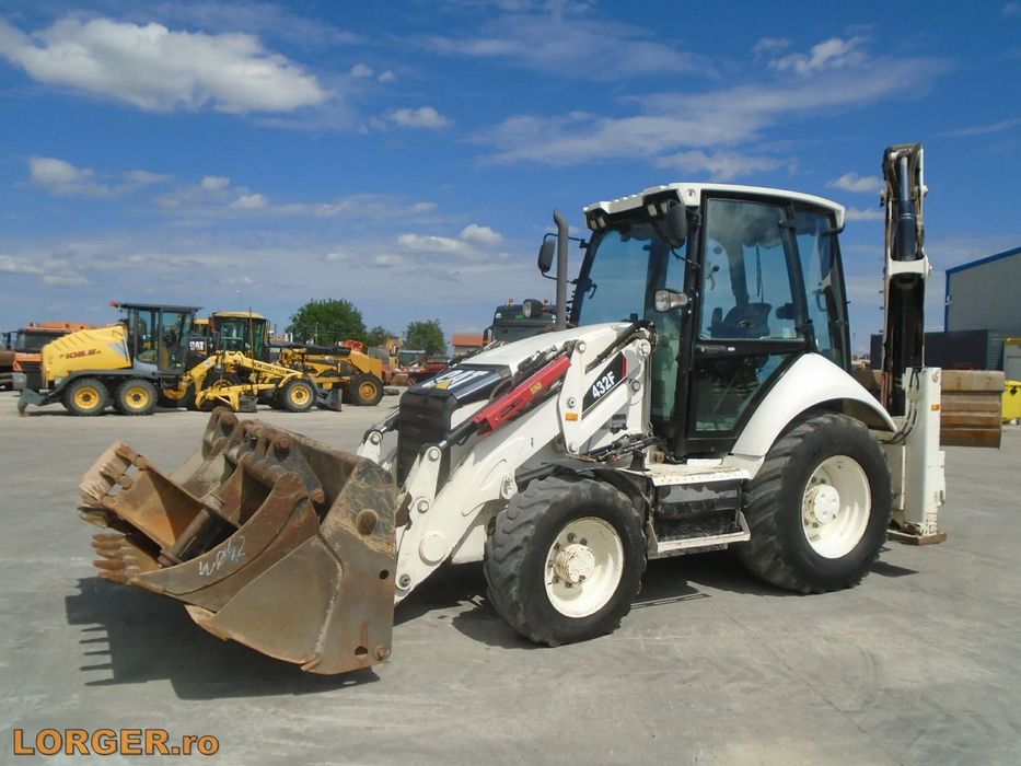Caterpillar 432 F Buldoexcavator Caterpillar 432 F