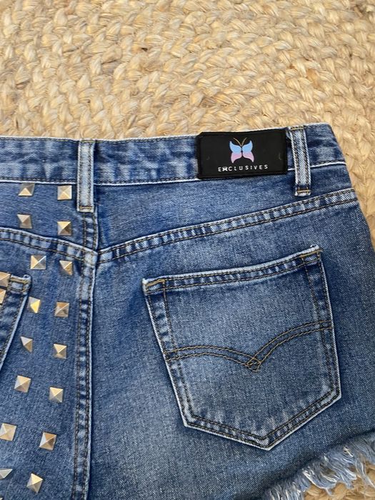 Blugi scurti ,marimea 38,noi cu eticheta