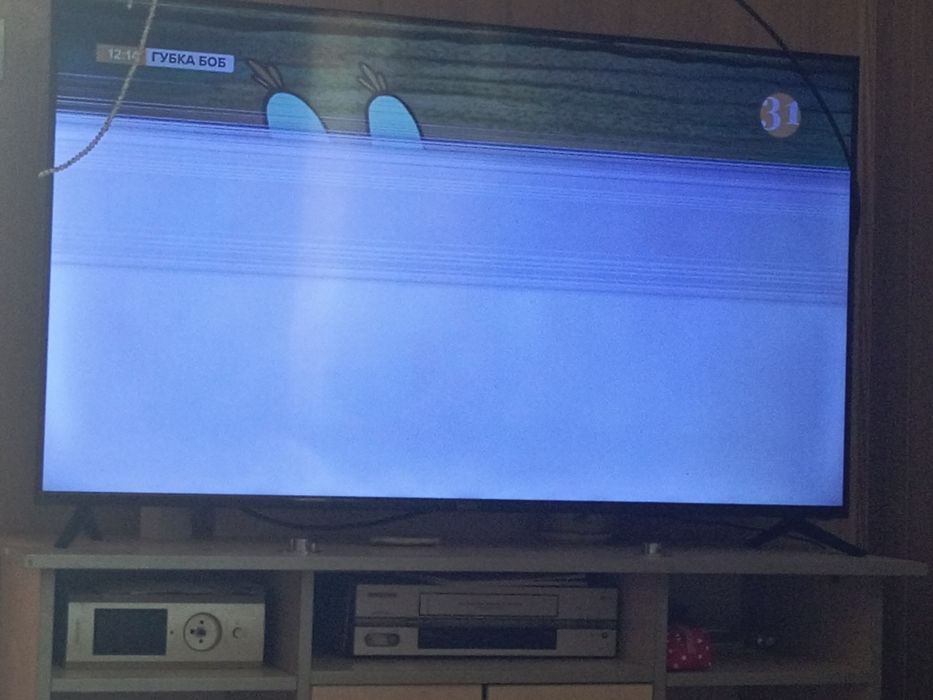 Телевизор деффектом
