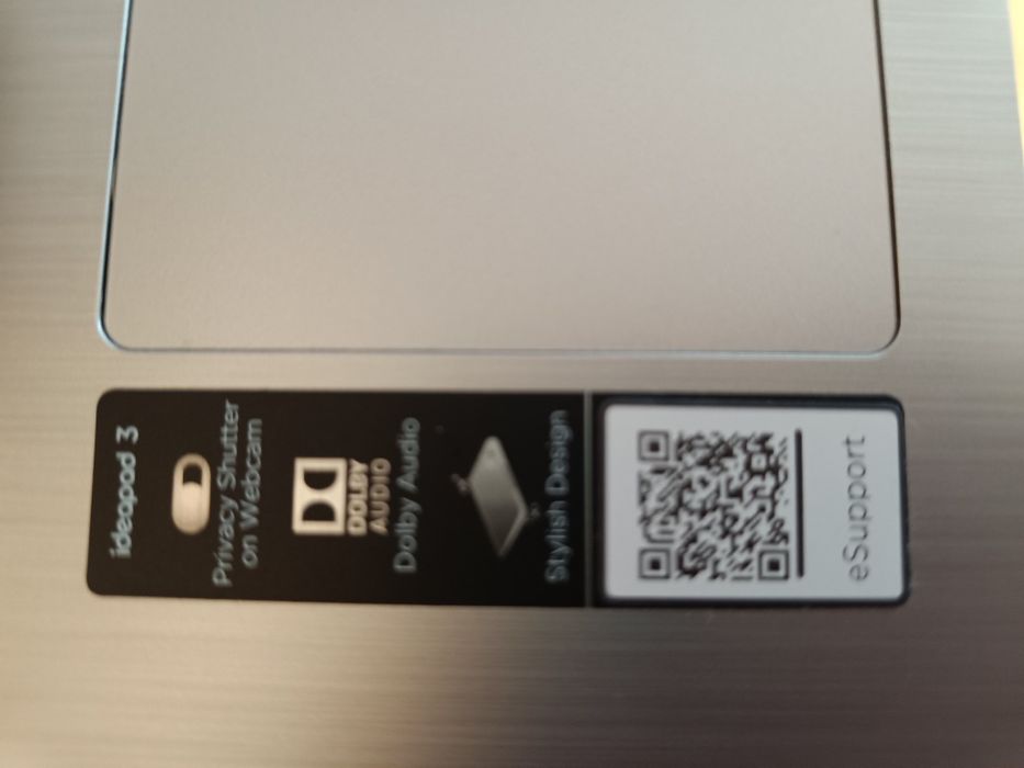 Продавам лаптоп Леново