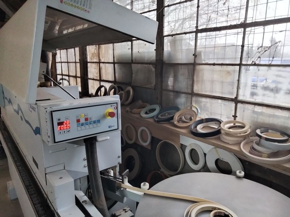 Mașină de cant abs urgent