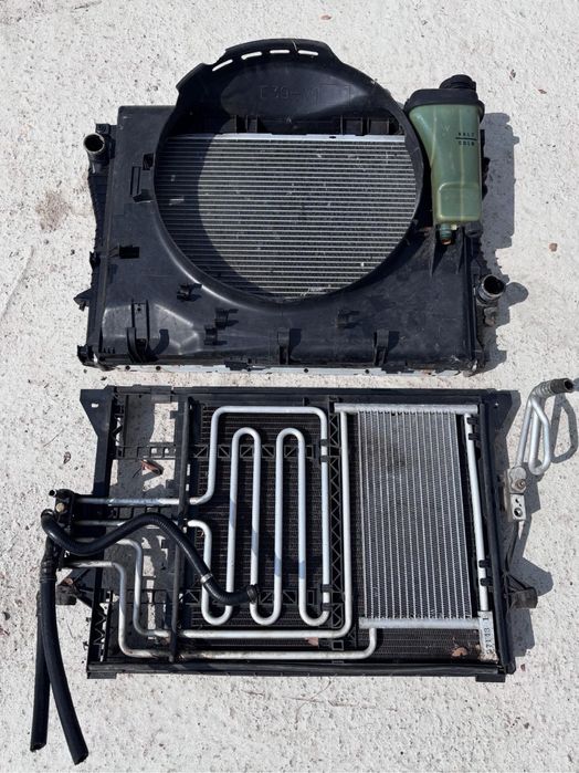 Радиаторы  е39 бмв