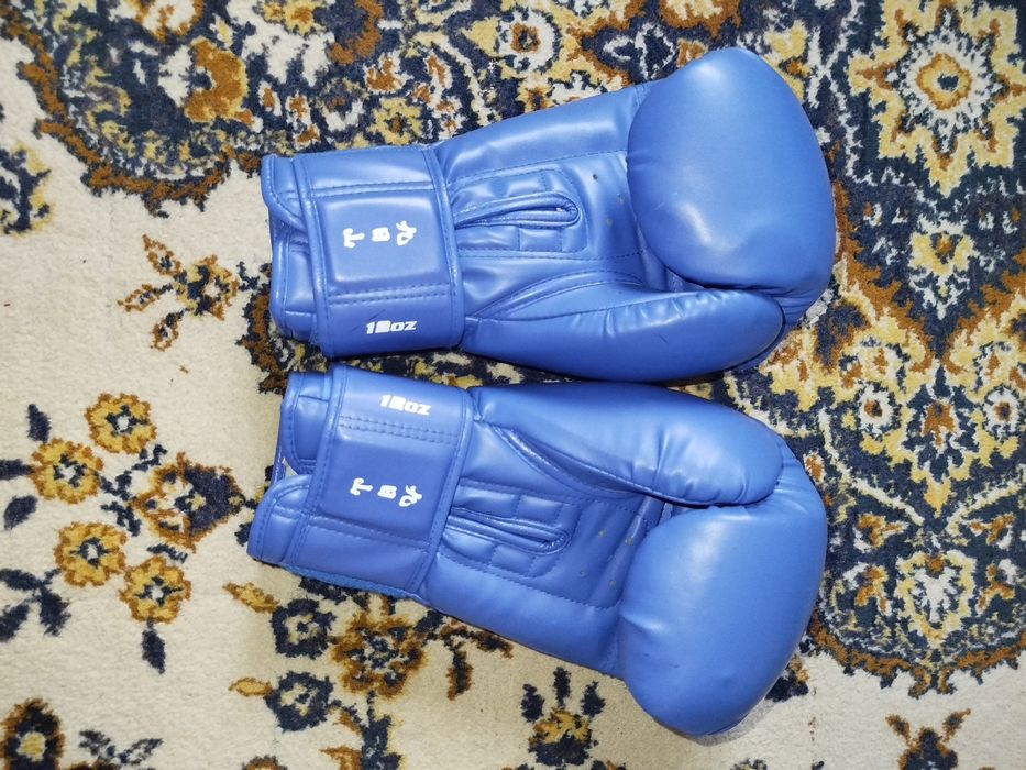 Продам перчатки весинг