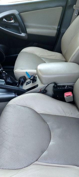 Toyota rav4  d4d 2oo8