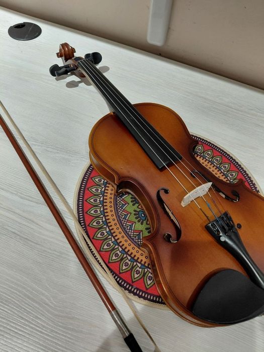 Продаётся скрипка Ravenny RV34