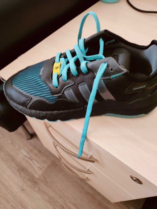 Кроссовки adidas