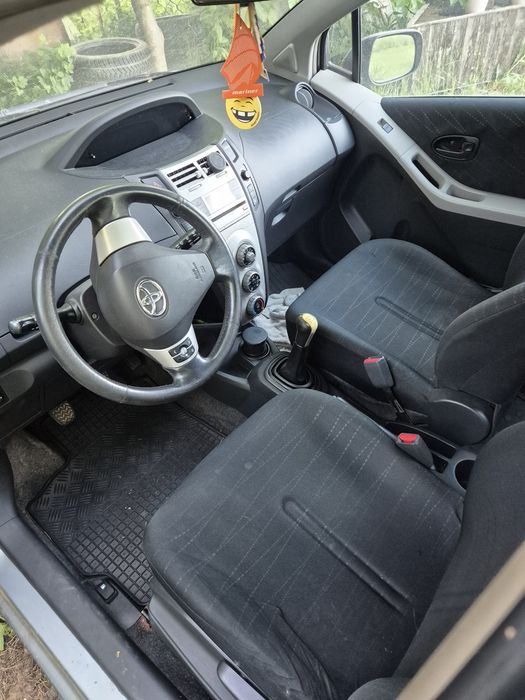 Toyota Yaris 1,4 d4d avariată dezmembrat