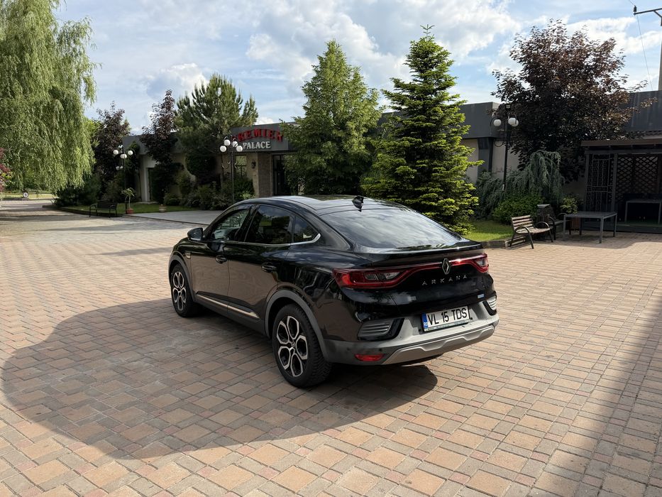 Vând Renault Arkana