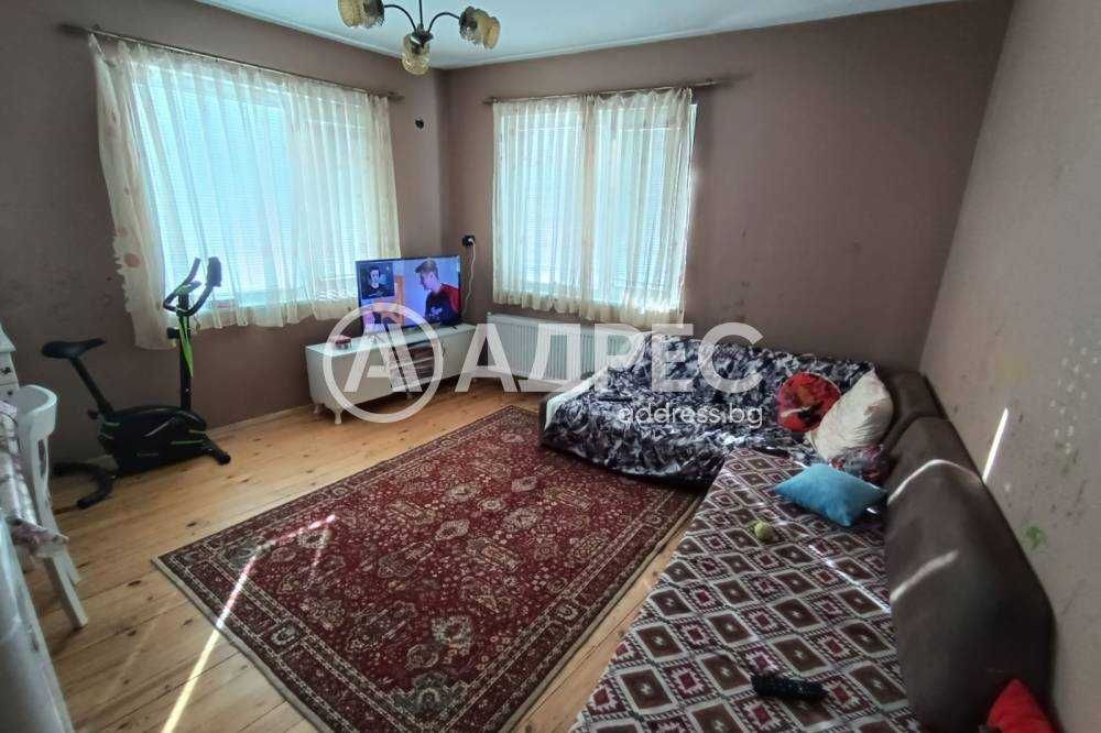 Продава се Къща в Разград, Житница - 234 кв.м за 877 €/кв.м - Снимка #3