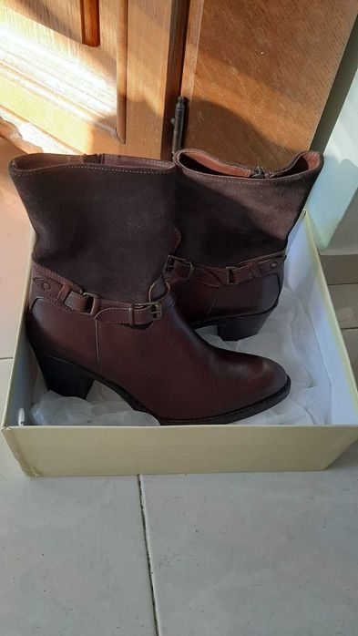 Дамски боти от естествена кожа