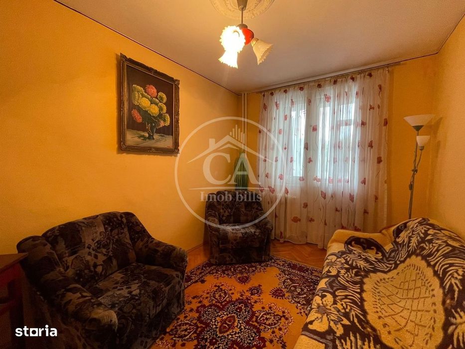 Apartament de vânzare cu 3 camere în zona Dacia, Oradea
