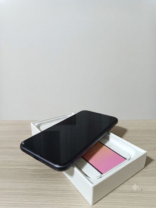 iPhone 11 83% Идеал