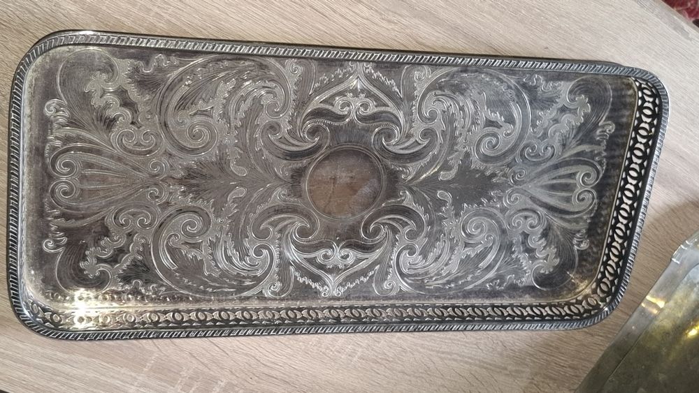 Посребрена табла паднос