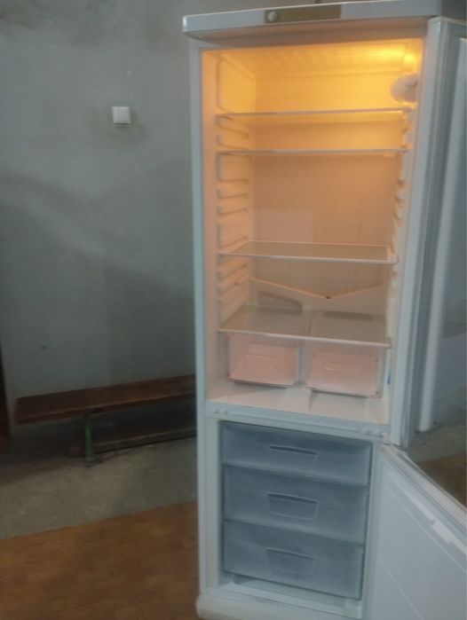 Продам холодильник