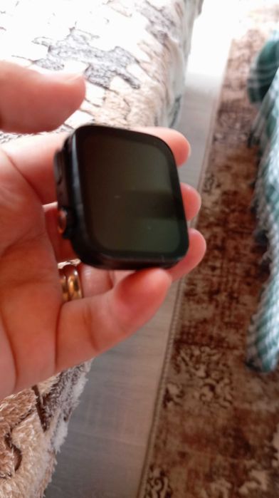 Продавам смарт часовник