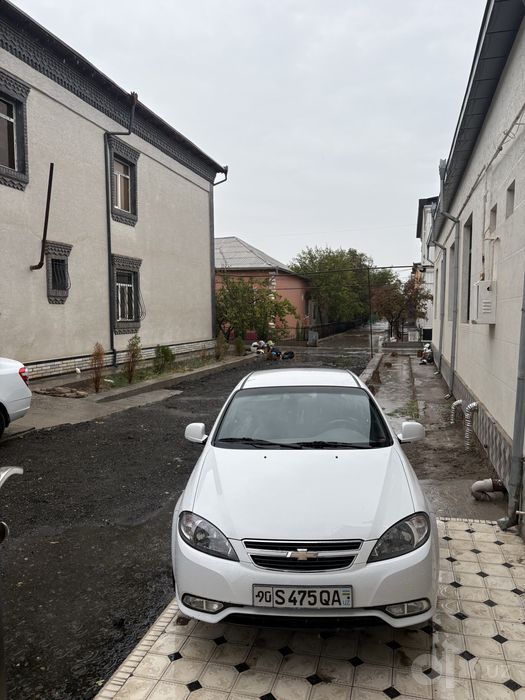 Chevrolet Gentra sotiladi 108mln.