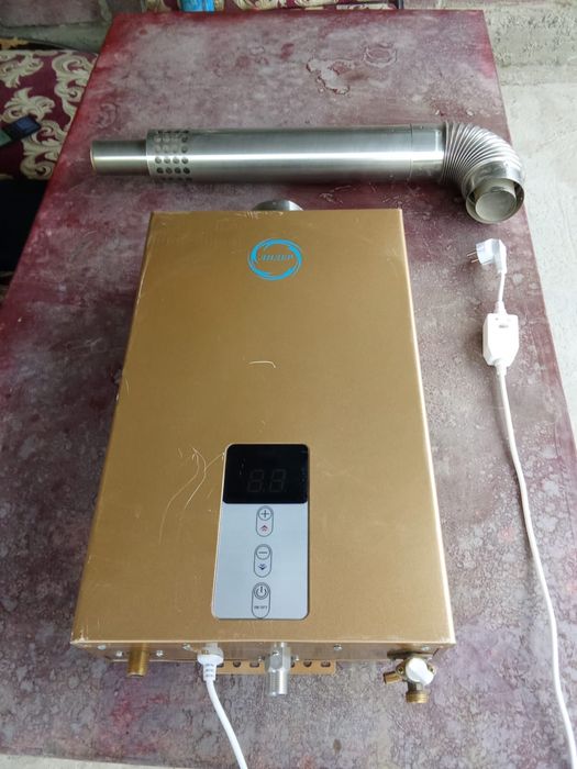 Продам газовую колонку «Лидер»