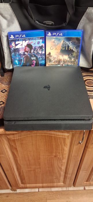 De vanzare ps4 slim