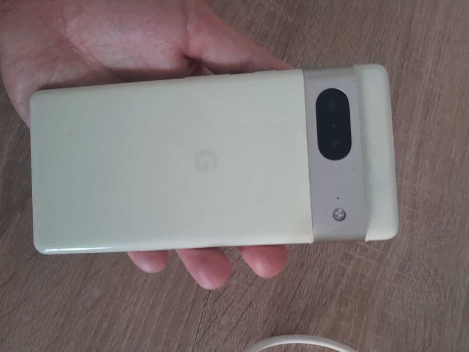 Google pixel продается очень срочно