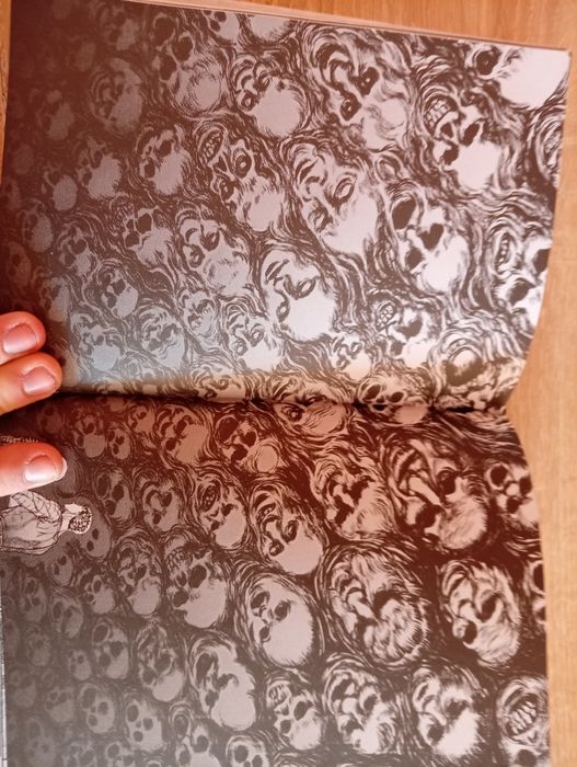 Продам мангу по Берсерк