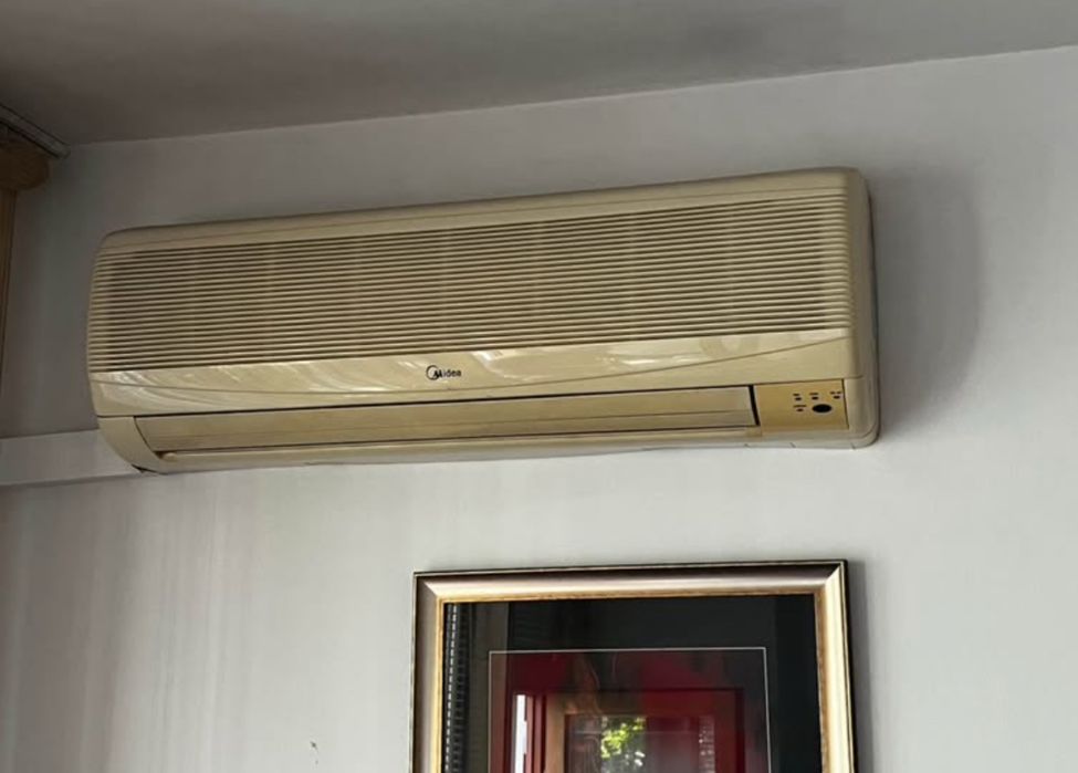 Климатик Midea - налични 2 броя