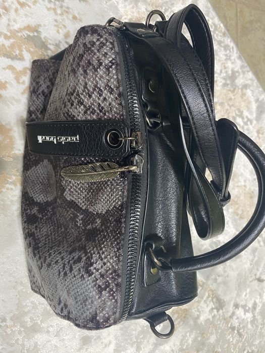 Дамски чанти.