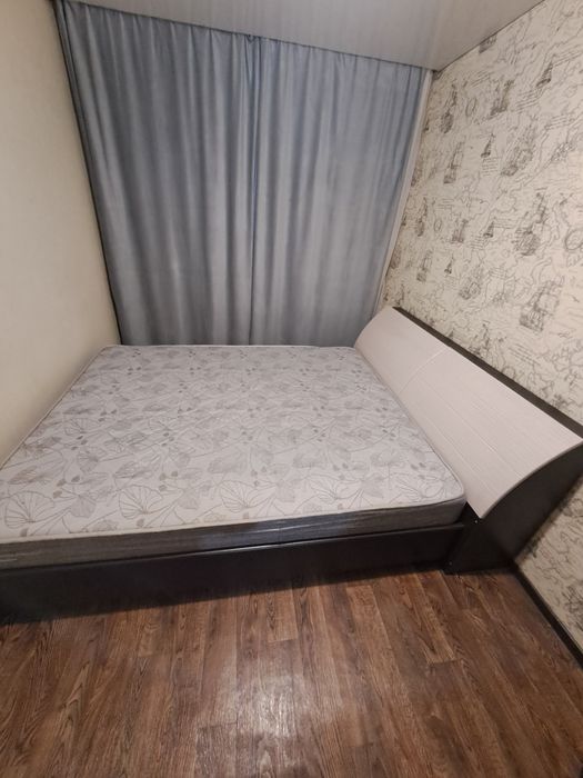 Продам кровать двухспальную