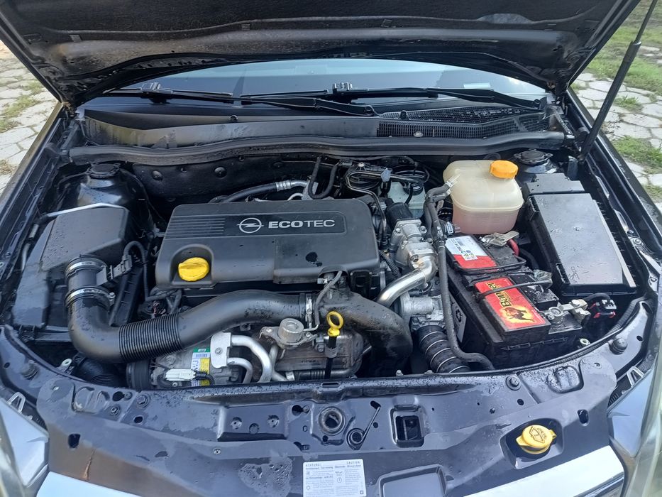 Опел Астра Х ГТЦ Z17DTR (НА ЧАСТИ)
