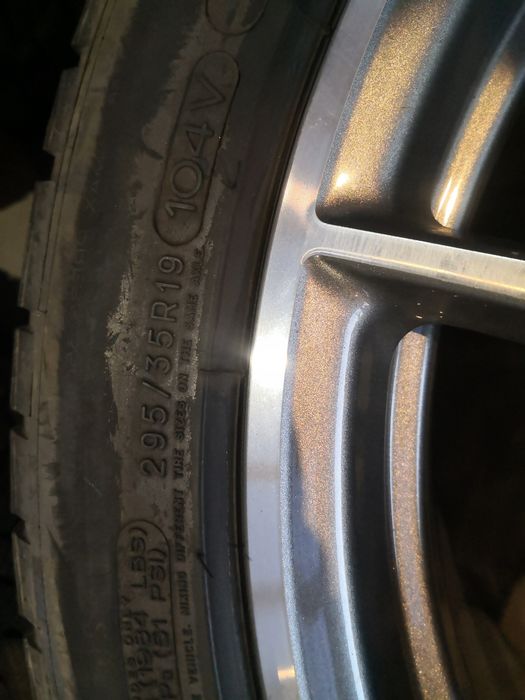 265 40 19 цола задни 295 35 19 спорт пакет гуми Michelin