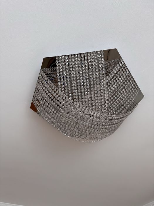 Люстры в зал или спальню