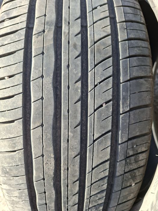 Продам шины 235/45/18 Китай