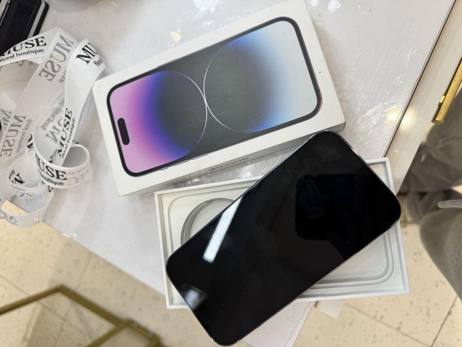 Продам iPhone 14 Pro 256 GB