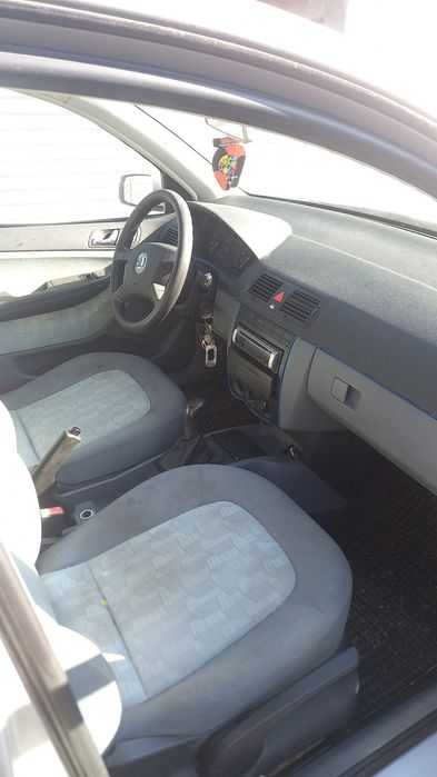 SKODA Fabia 2002 — imagine 4
